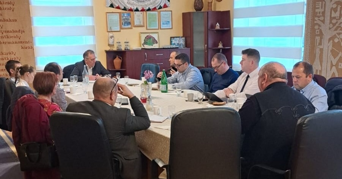 Hargita megye első közösségi lovassport-bázisa Kászonban épül 